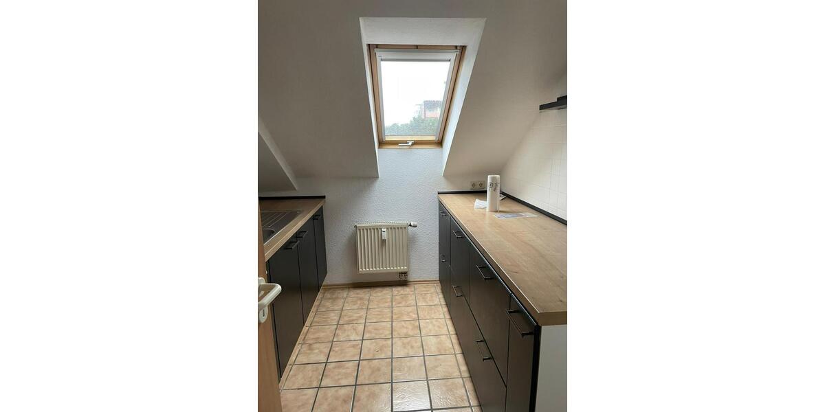 Dachgeschoßwohnung Nürnberg Sankt Leonhard - 3 Zimmer, 62 m&sup2;, 335&euro; | Angebot:25360960