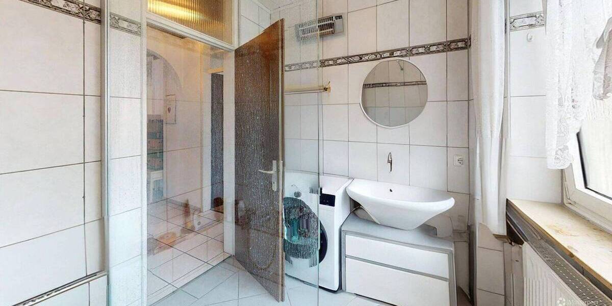 Etagenwohnung Nürnberg Schweinau - 4 Zimmer, 94 m&sup2;, 299.000&euro; | Angebot:26684316