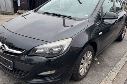 Opel Astra 220.000 km 3.190 € Fürth 90763