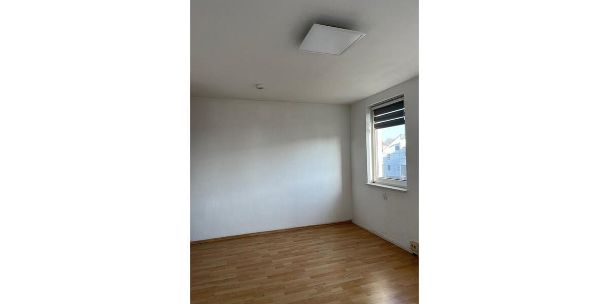 Etagenwohnung Nürnberg Zerzabelshof - 1 Zimmer, 28 m&sup2;, 470&euro; | Angebot:25571952