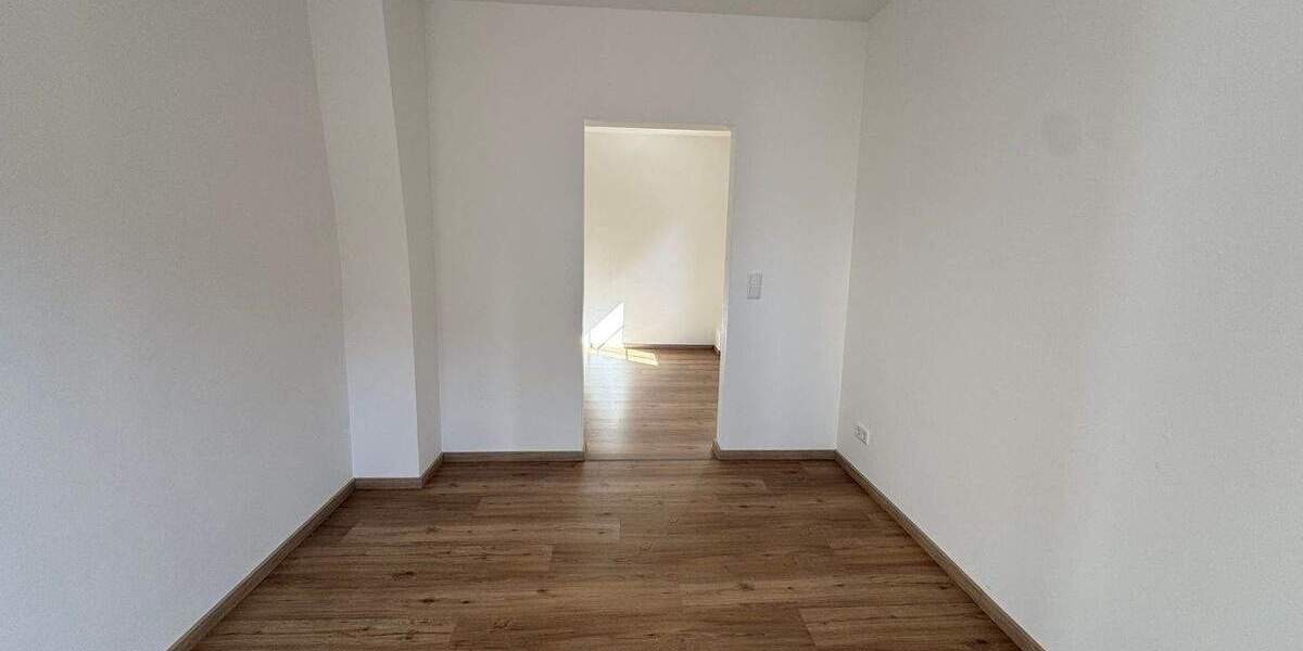 Gewerbeobjekt Zirndorf - 3 Zimmer, 75 m&sup2;, 890&euro; | Angebot:25797253