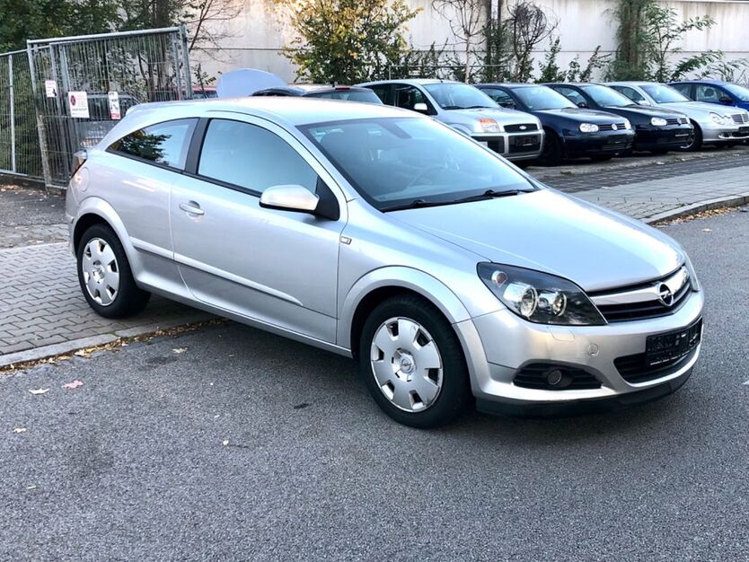 Opel Astra 80.661 km 3.888 € Nürnberg 90441