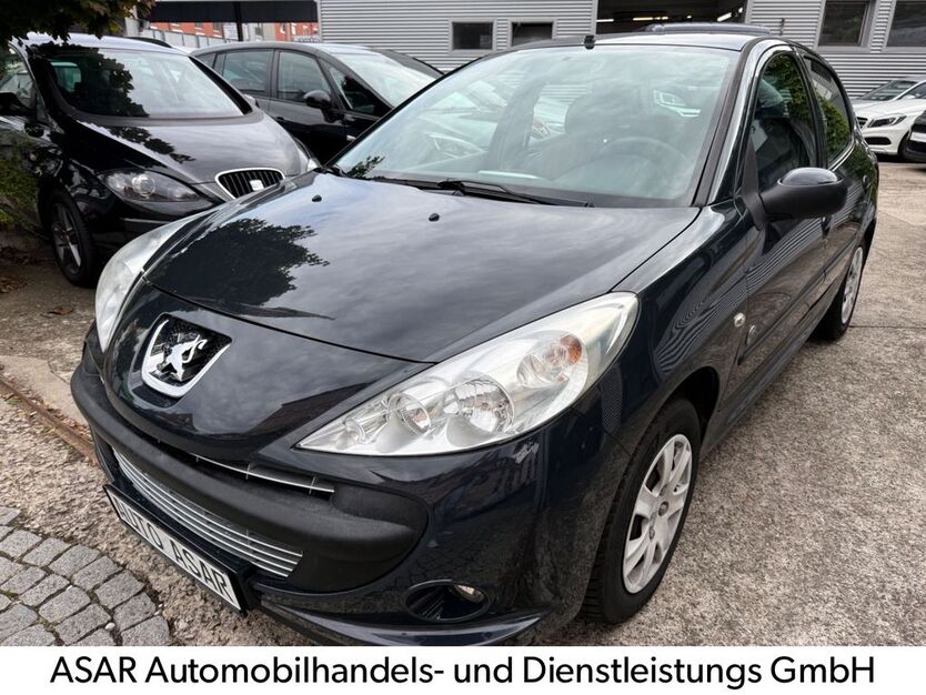 Peugeot 206 111.000 km 2.980 € Fürth 90763