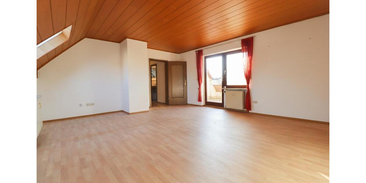 Dachgeschoßwohnung Erlangen Alterlangen - 2 Zimmer, 71 m&sup2;, 770&euro; | Angebot:26262655