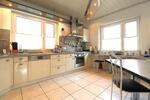 Einfamilienhaus Schwabach - 5 Zimmer, 220 m&sup2;, 2.700&euro; | Angebot:26232015