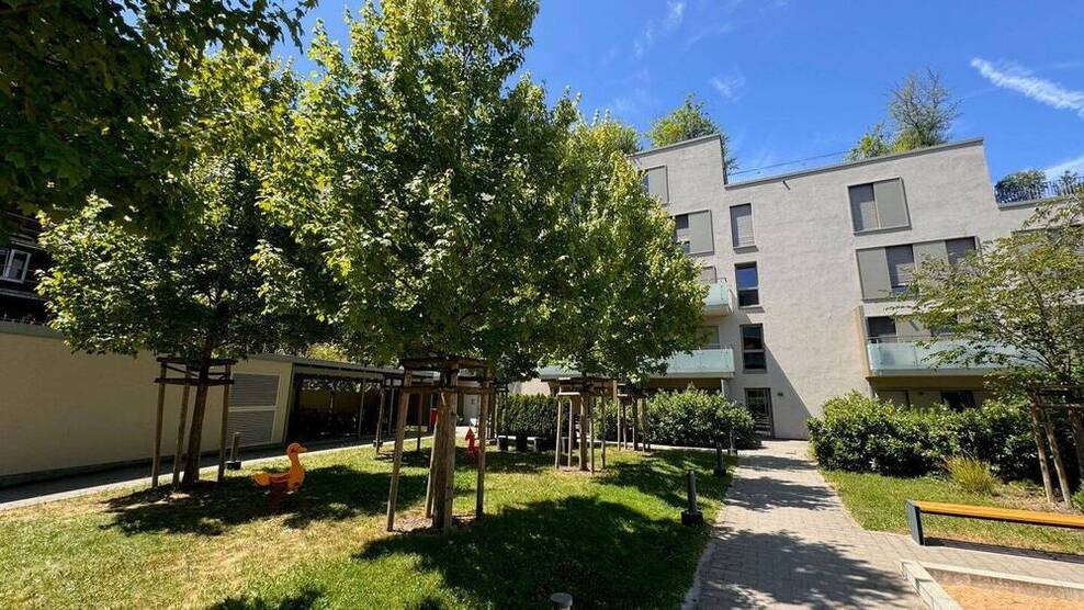 Moderne Büro - Kanzlei Praxis Fläche in Filetlage Nbg. Zentrum – 4 hochwertig ausgestatte Räume zzgl. Empfang , Küche und 2 WC´s Erstbezug 2018