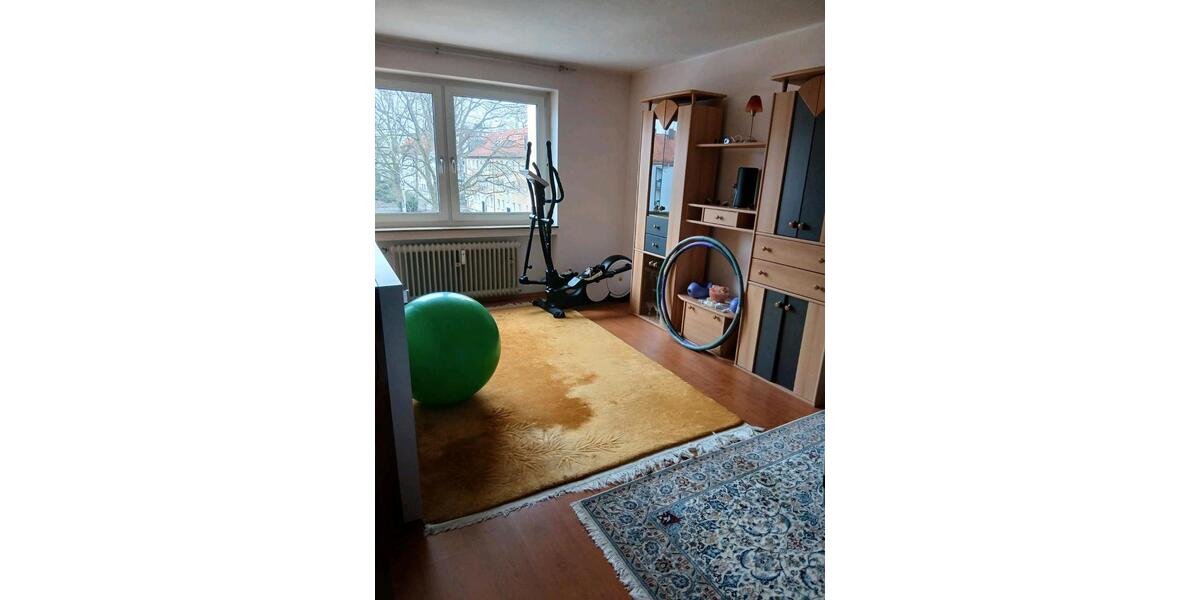 Etagenwohnung Nürnberg Falkenheim - 3 Zimmer, 77 m&sup2;, 1.000&euro; | Angebot:25784375