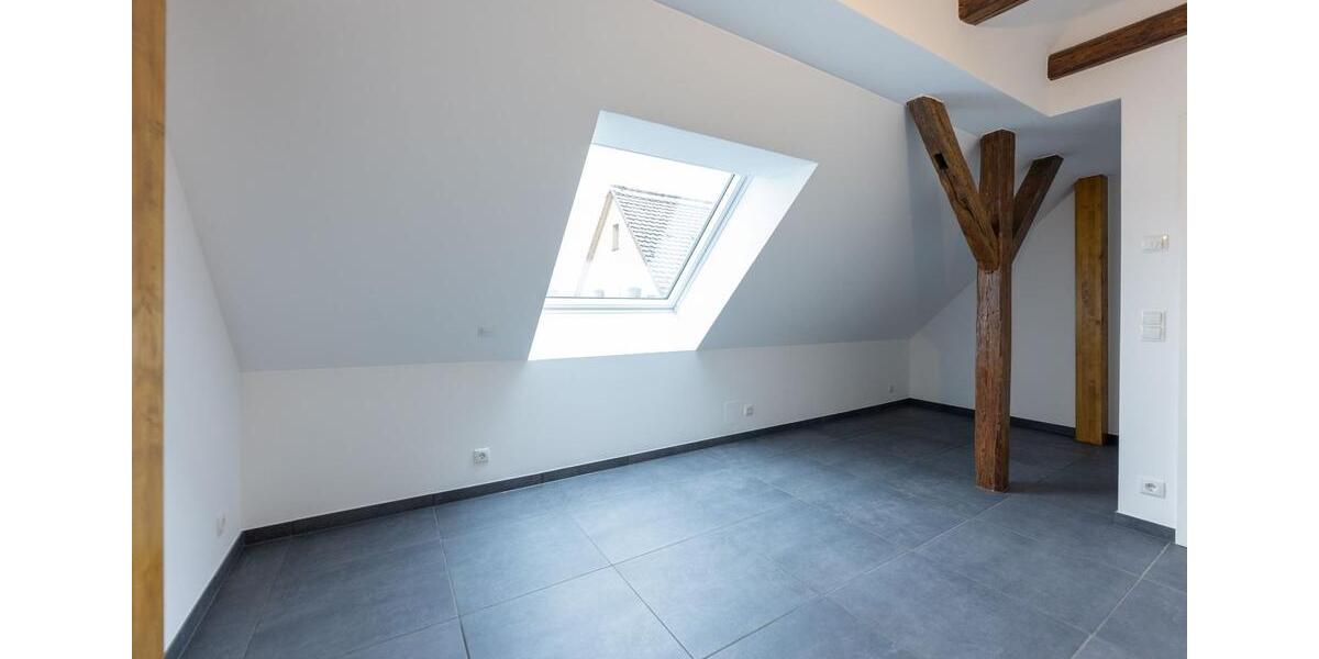 Dachgeschoßwohnung Nürnberg Almoshof - 2 Zimmer, 47 m&sup2;, 700&euro; | Angebot:25641043