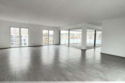 Wohnung zum Mieten in Nürnberg 2.500 € 265 m² 5 zimmer