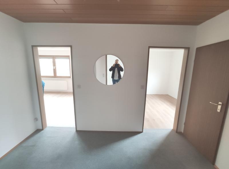 4 Zi. OG Wohnung mit Balkon, Gartenanteil und Garage
