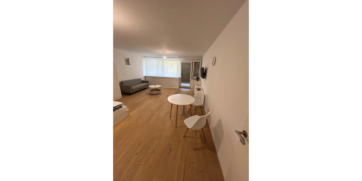 Etagenwohnung Nürnberg Langwasser - 1 Zimmer, 55 m&sup2;, 990&euro; | Angebot:27578889