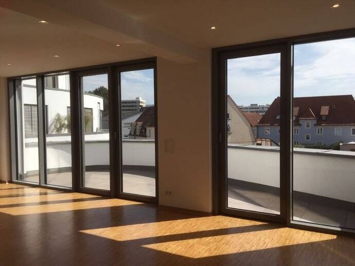 Etagenwohnung Herzogenaurach Niederndorf - 2 Zimmer, 92 m&sup2;, 1.180&euro; | Angebot:26704258
