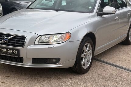 Volvo S80 129.921 km 10.990 &euro; Erlangen 91056