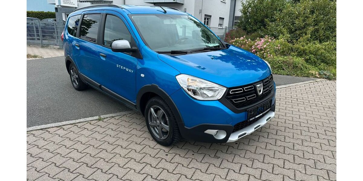 Dacia Lodgy 85.750 km 8.990 &euro; Fürth 90763