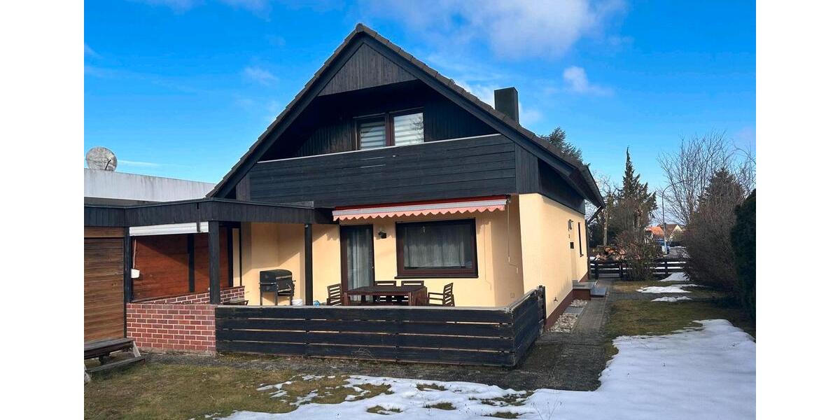 Einfamilienhaus Neuendettelsau - 5 Zimmer, 121 m&sup2;, 1.200&euro; | Angebot:24849175