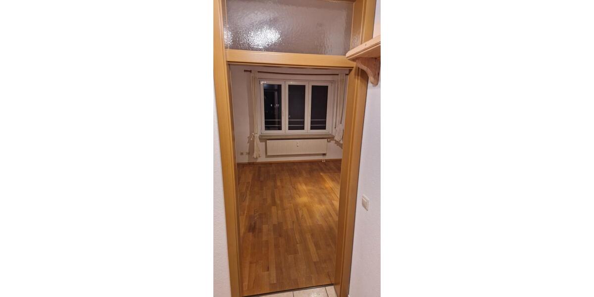 Etagenwohnung Nürnberg Gibitzenhof - 3 Zimmer, 76 m&sup2;, 1.100&euro; | Angebot:27591833
