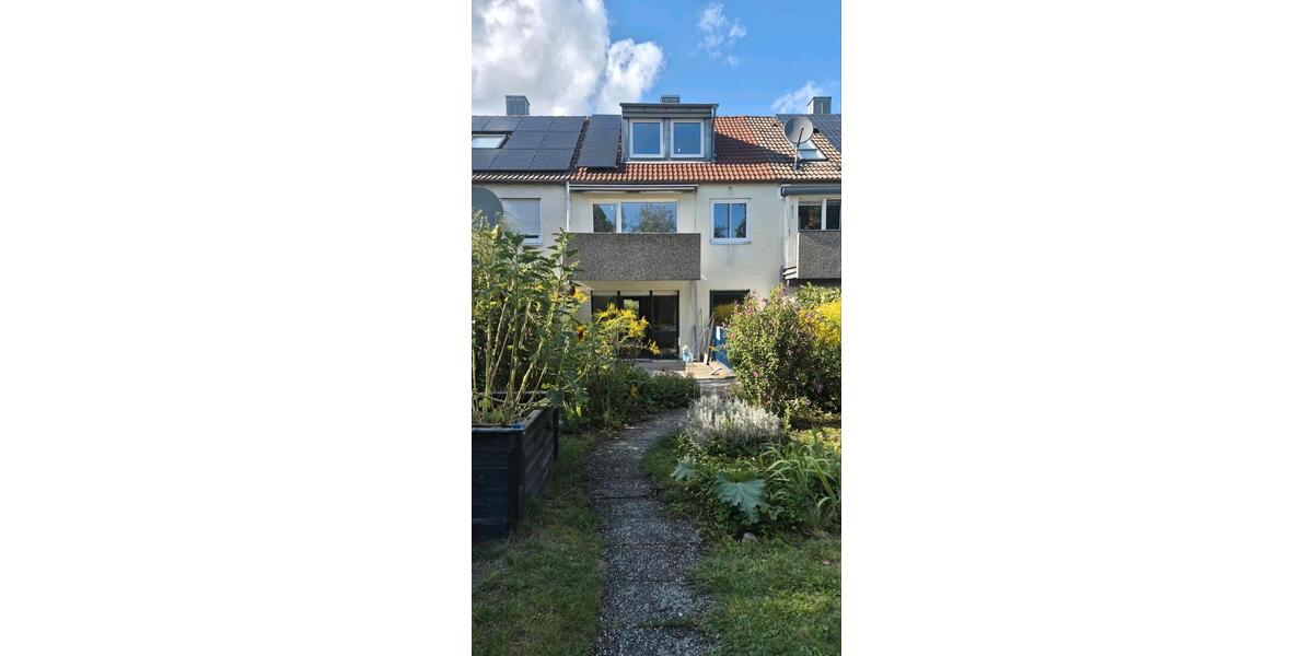 Reihenhaus Erlangen Bruck - 6 Zimmer, 160 m&sup2;, 2.490&euro; | Angebot:27614222
