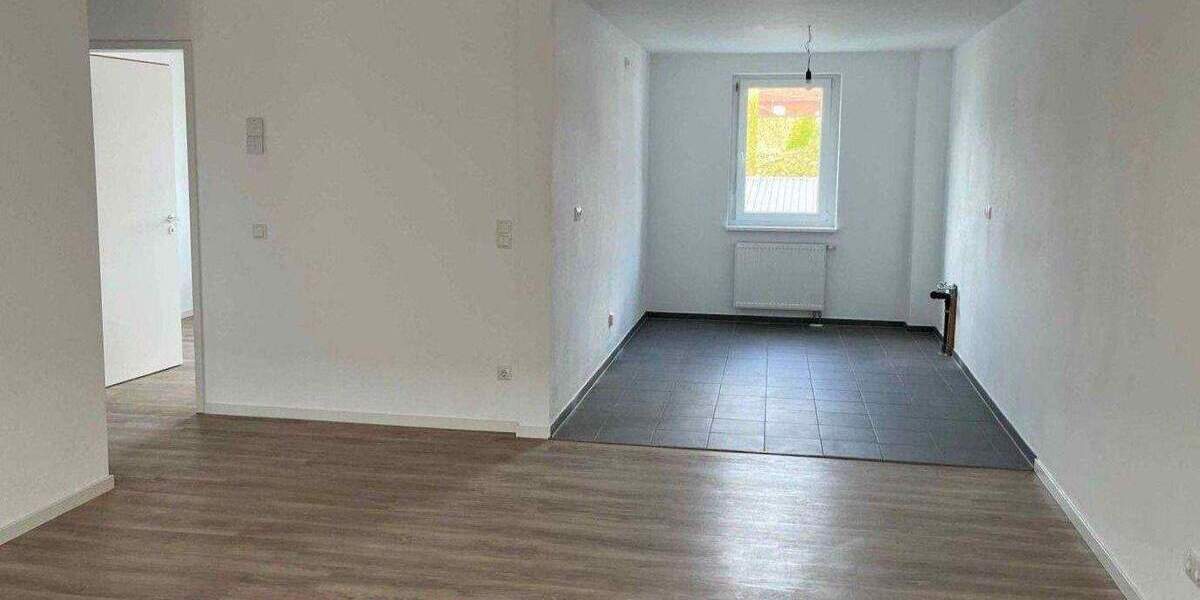 Etagenwohnung Fürth Südstadt - 2 Zimmer, 73 m&sup2;, 925&euro; | Angebot:25562335