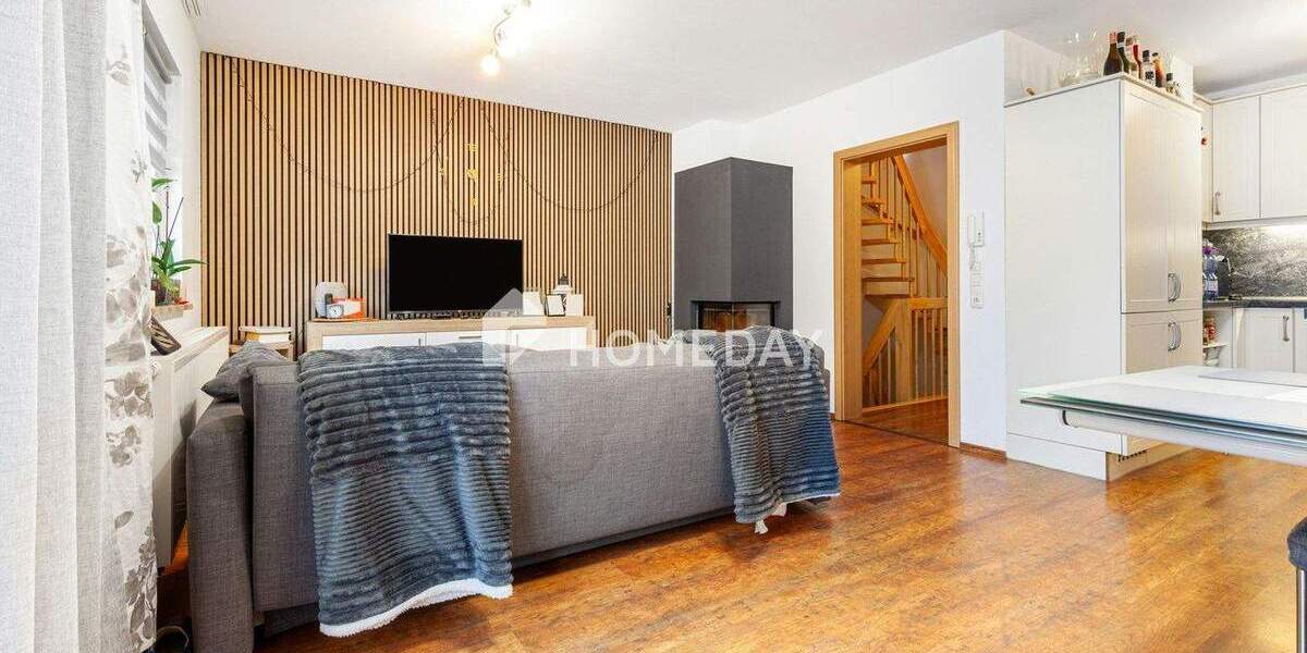 Doppelhaushälfte Erlangen Büchenbach - 8 Zimmer, 111 m&sup2;, 735.000&euro; | Angebot:25737636