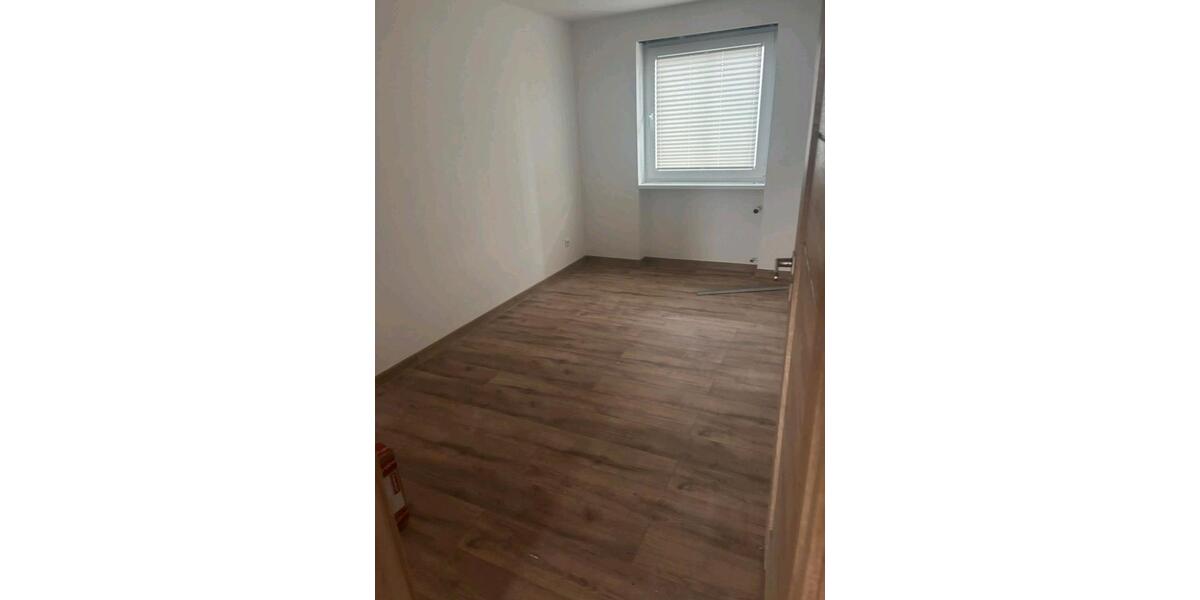 Reihenhaus Erlangen Bruck - 6 Zimmer, 160 m&sup2;, 2.490&euro; | Angebot:27614222