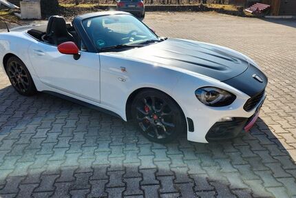 Abarth 124 Spider