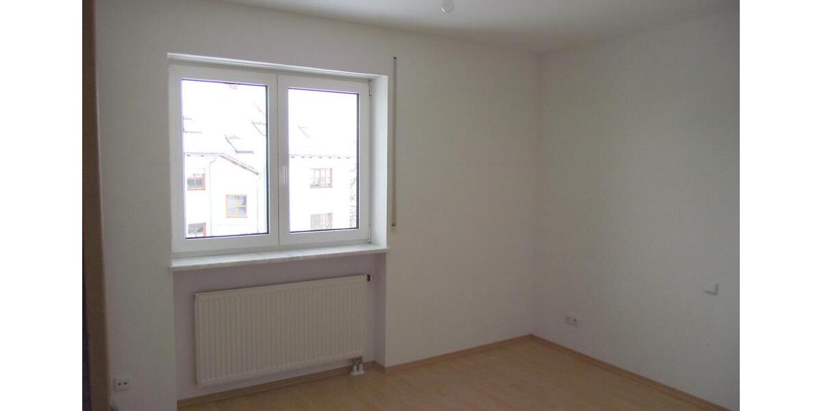 Etagenwohnung Herzogenaurach - 3 Zimmer, 85 m&sup2;, 1.050&euro; | Angebot:27548668