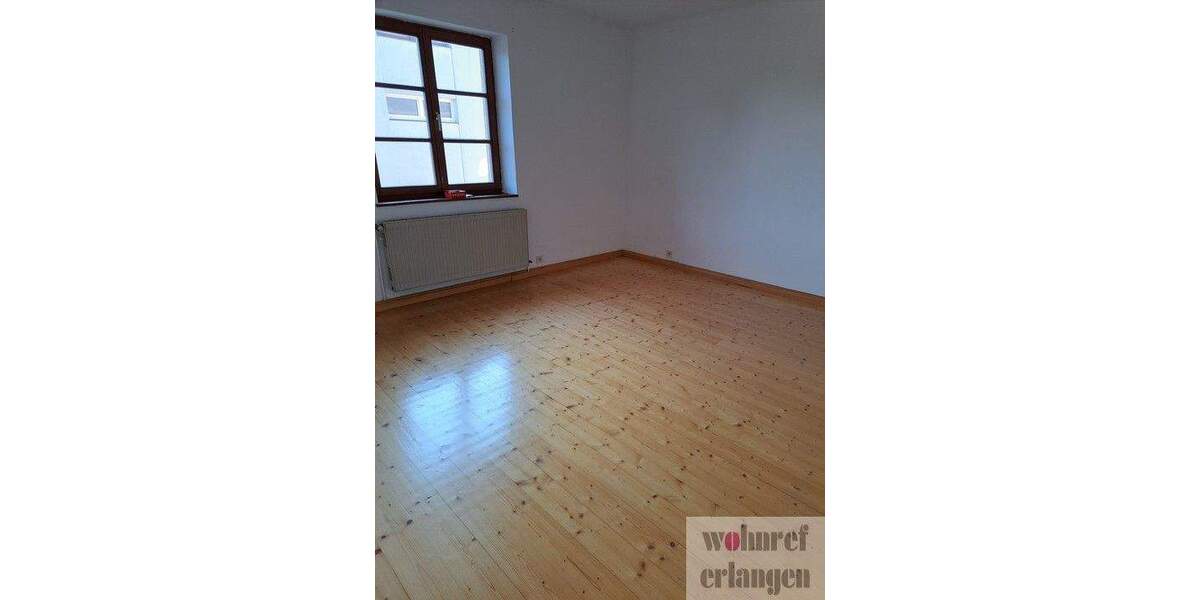 Vermietet wird eine schöne 4 Zimmerwohnung in einem Jugenstilhaus im Zentrum von Erlangen 4 zimmer