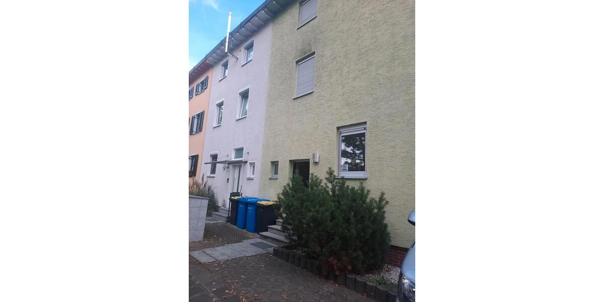 Reihenhaus Nürnberg Eibach - 6 Zimmer, 120 m&sup2;, 1.750&euro; | Angebot:27613214