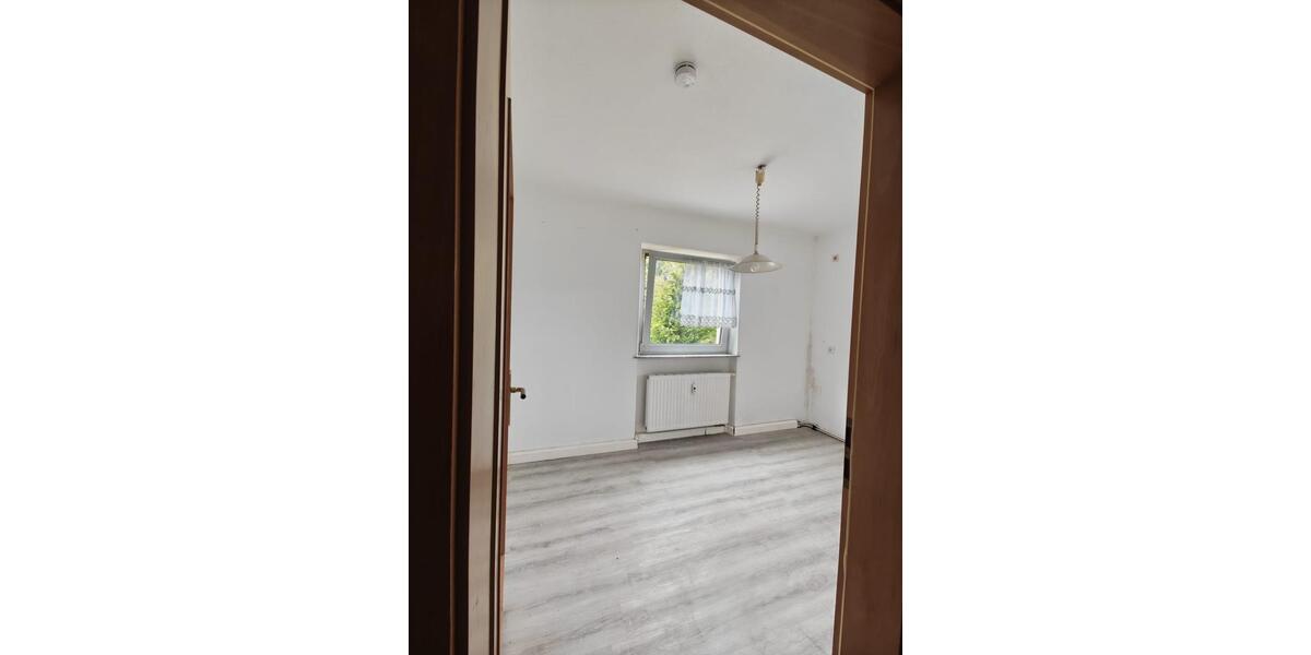 Etagenwohnung Nürnberg Altenfurt - 3 Zimmer, 60 m&sup2;, 1.100&euro; | Angebot:27545055