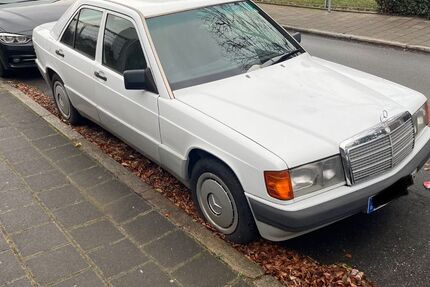 Mercedes-Benz 190 175.000 km 3.900 € Fürth 90763