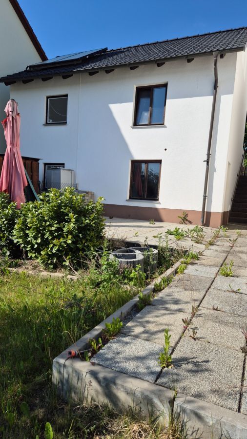 Provisionsfrei* Kinderfreundliches, sehr helles EFH für eine große Familie mit 2 separaten Wohnungen - OHNE MAKLER 6 zimmer