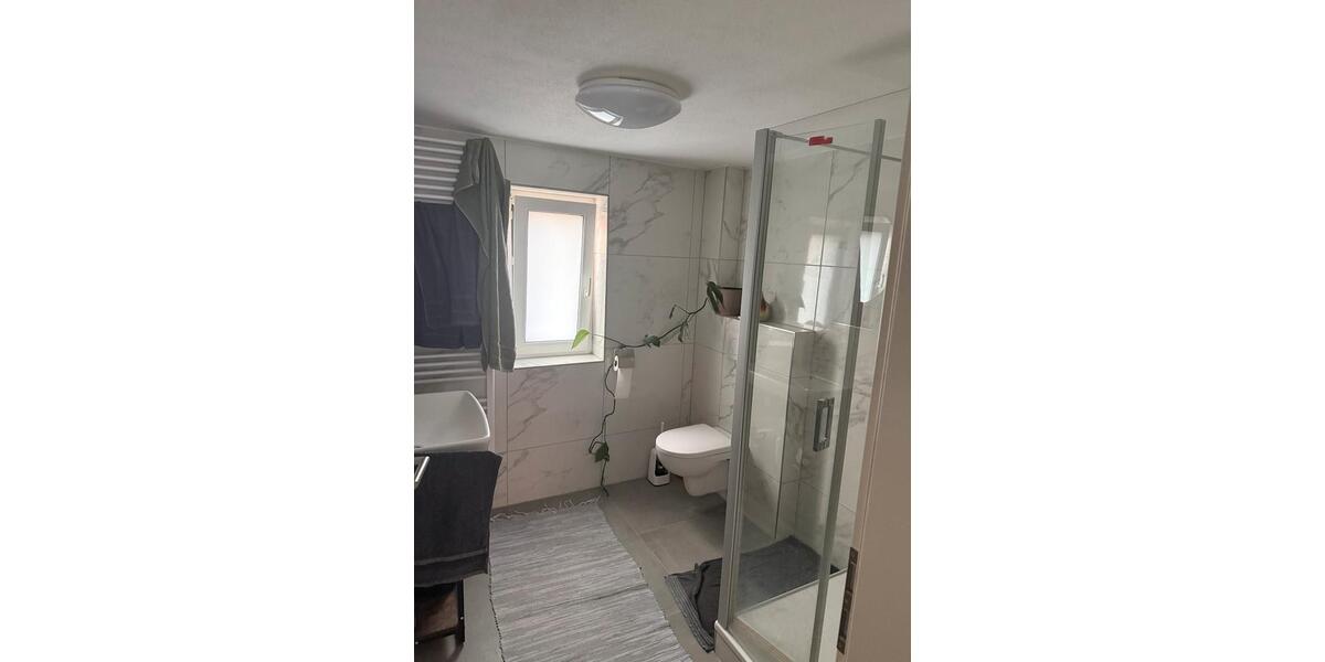 Einfamilienhaus Uttenreuth - 7 Zimmer, 181 m&sup2;, 1.999&euro; | Angebot:27614404
