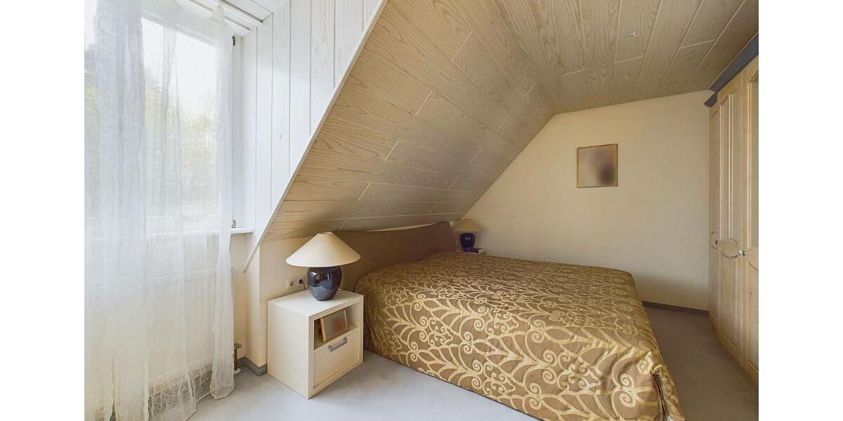 DHH mit Garten in der „Blauen Lagune“ – im Herzen von Oberasbach 5 zimmer