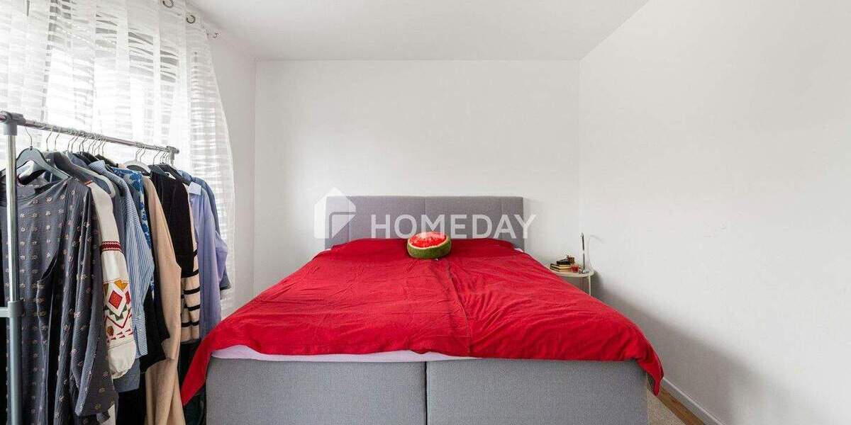 Reihenmittelhaus Erlangen Bruck - 7 Zimmer, 138 m&sup2;, 600.000&euro; | Angebot:25688306