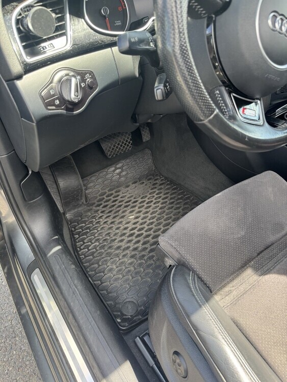 Audi A4 158.000 km 15.000 € Nürnberg 90403