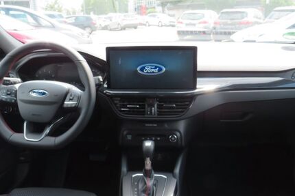 Ford Focus 6.911 km 27.999 &euro; Nürnberg 90431