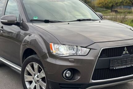 Mitsubishi Outlander 238.000 km 3.699 &euro; Postbauer-Heng 92353
