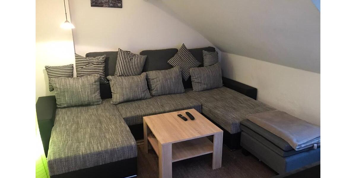 2,5 Zimmer Dachgeschosswohnung (für Singles und Paare) 2.5 zimmer