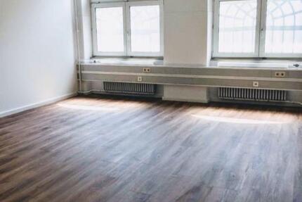 Gewerbeobjekt Nürnberg Almoshof - 700&euro; | Angebot:26168893