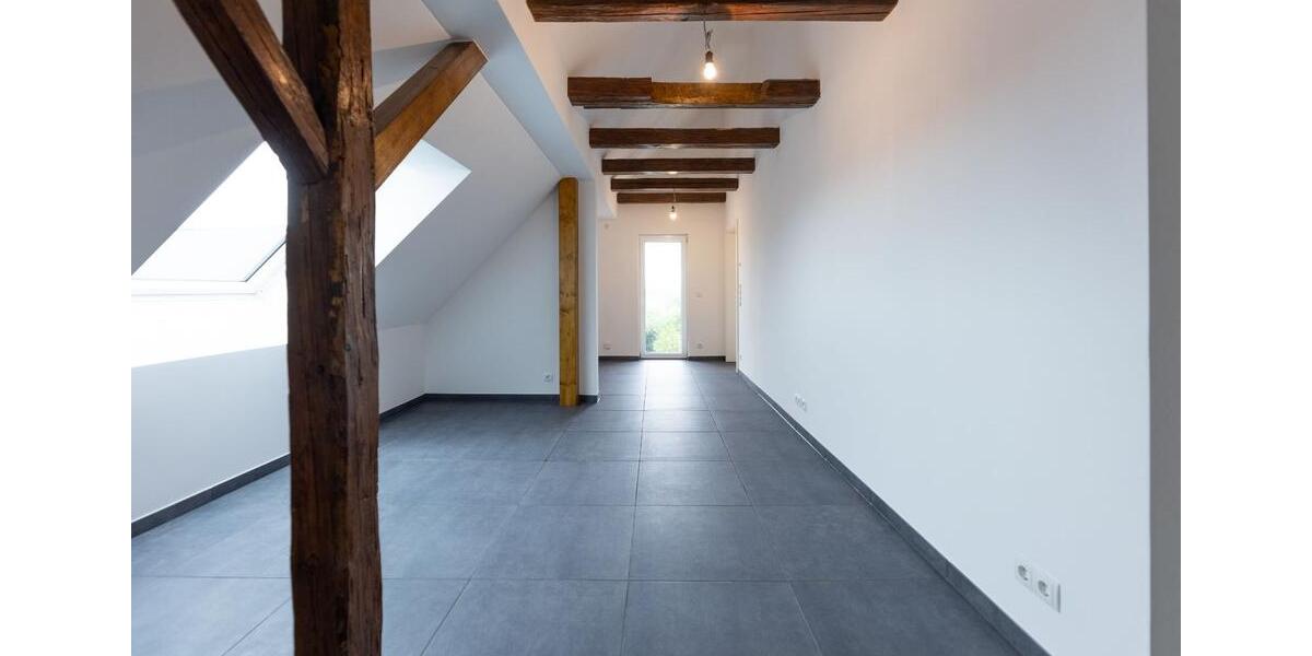 Dachgeschoßwohnung Nürnberg Almoshof - 2 Zimmer, 47 m&sup2;, 700&euro; | Angebot:25641043