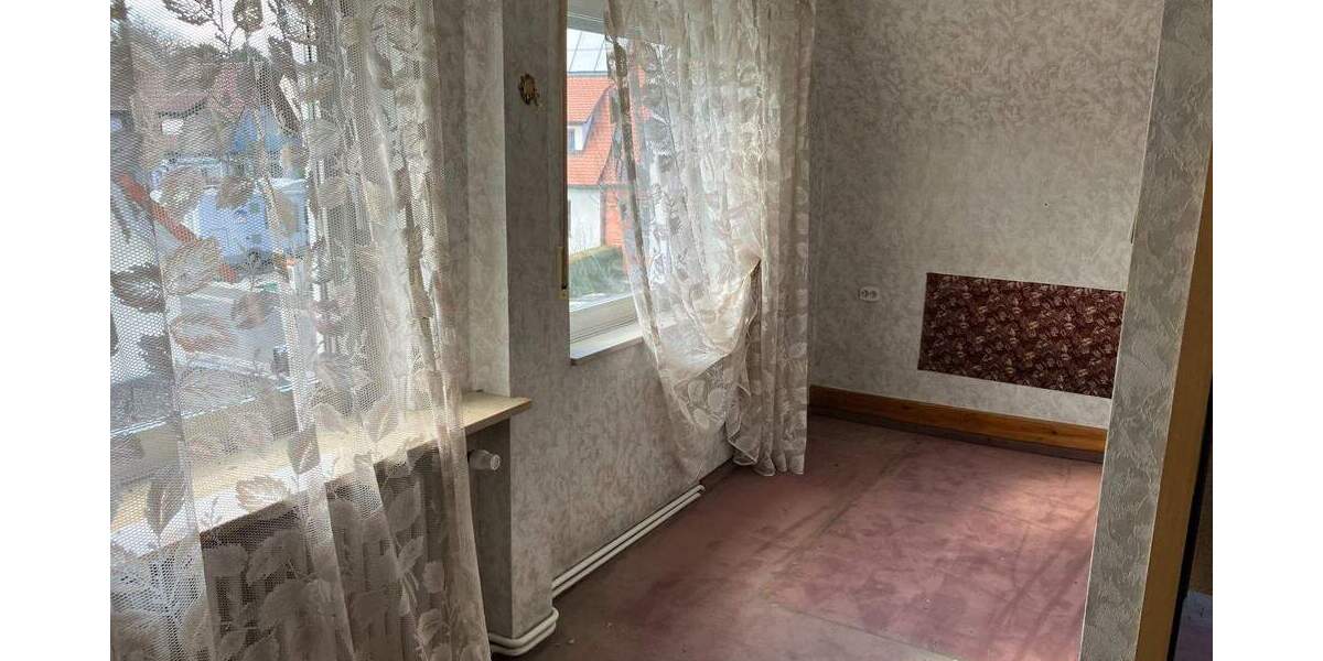 Doppelhaushälfte Nürnberg Falkenheim - 3 Zimmer, 92 m&sup2;, 375.000&euro; | Angebot:25663651