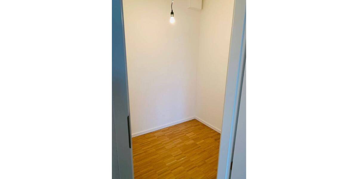 Etagenwohnung Nürnberg Rennweg - 3 Zimmer, 91 m&sup2;, 1.200&euro; | Angebot:26389494