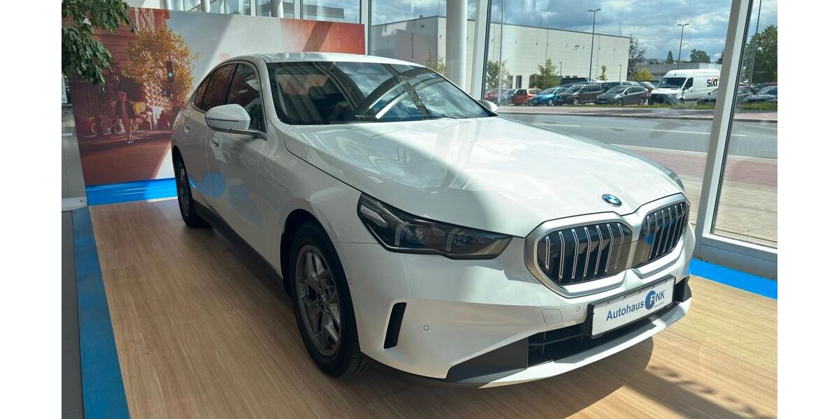 BMW 520 6.887 km 56.900 &euro; Erlangen 91058
