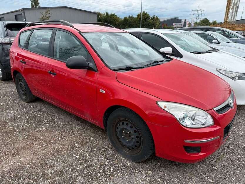 i30