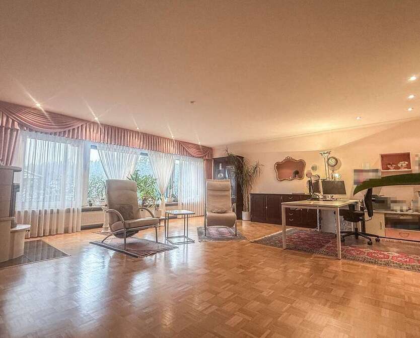 Haus zum Kaufen in Winkelhaid 750.000 € 401 m²