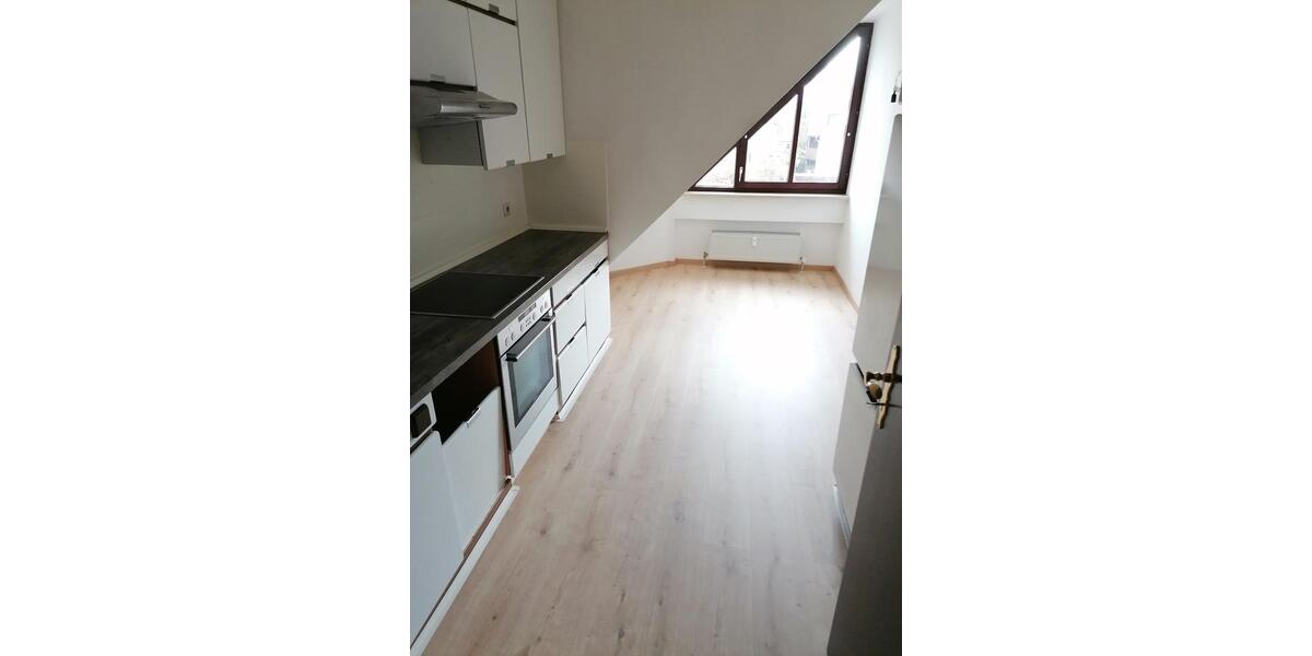 Maisonettenwohnung Nürnberg Erlenstegen - 3.5 Zimmer, 104 m&sup2;, 1.350&euro; | Angebot:25374327