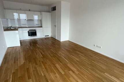 Wohnung zum Mieten in Erlangen 927,83 € 59.86 m² 2 zimmer