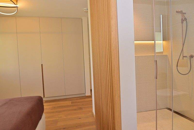 sofort frei Gartenwohnung mit 2 TG Stellplätzen und vielen Extras, quasi Erstbezug 3 zimmer