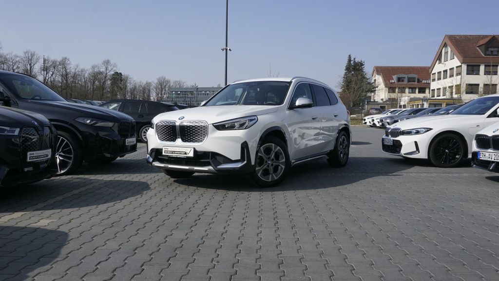 BMW iX1 19.167 km 35.690 &euro; Erlangen 91058