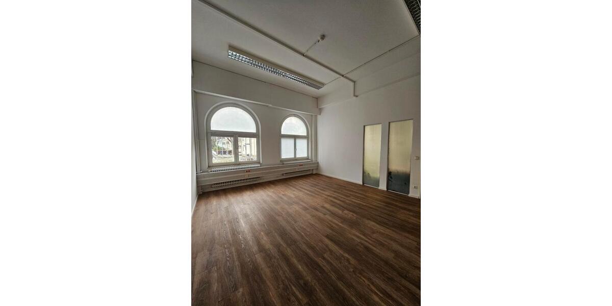 Gewerbeobjekt Nürnberg Almoshof - 700&euro; | Angebot:26168893